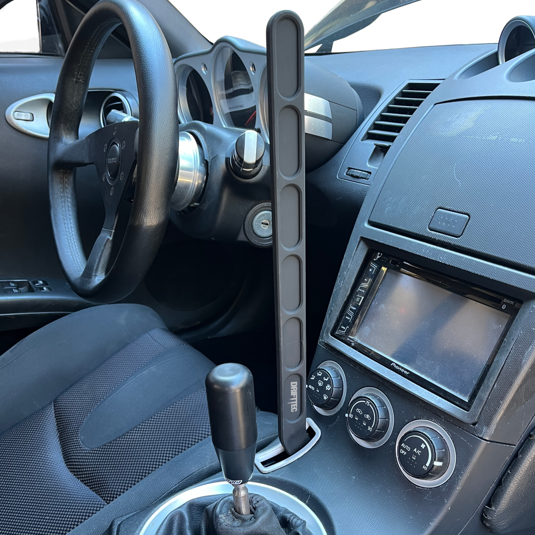 z33 handbrake in interior